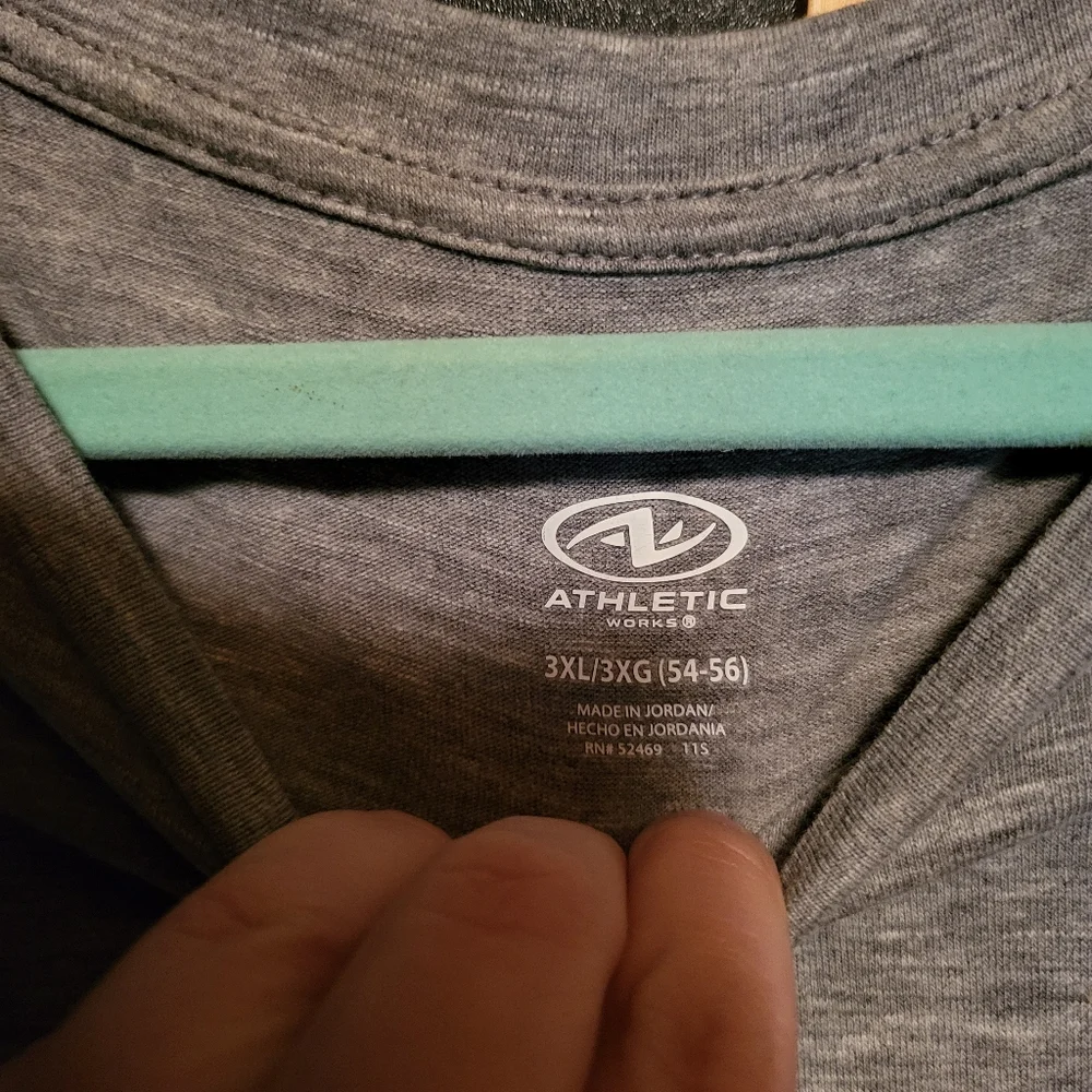 3X Gray Long Sleeve Graphic Tee - Picture 3 of 3